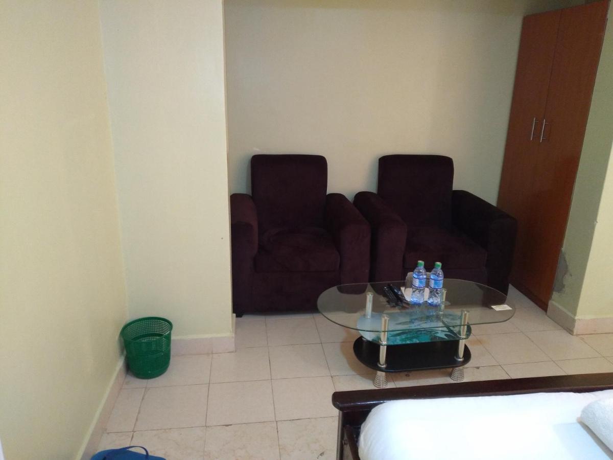 Crown Hotel Kericho מראה חיצוני תמונה